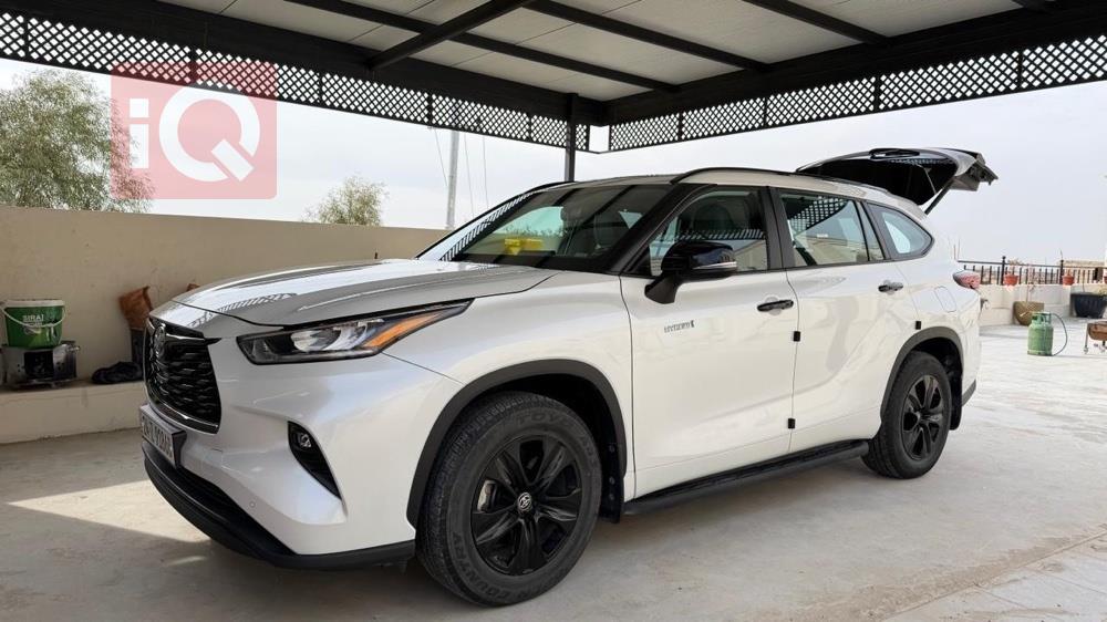 تۆیۆتا هایلاندەر